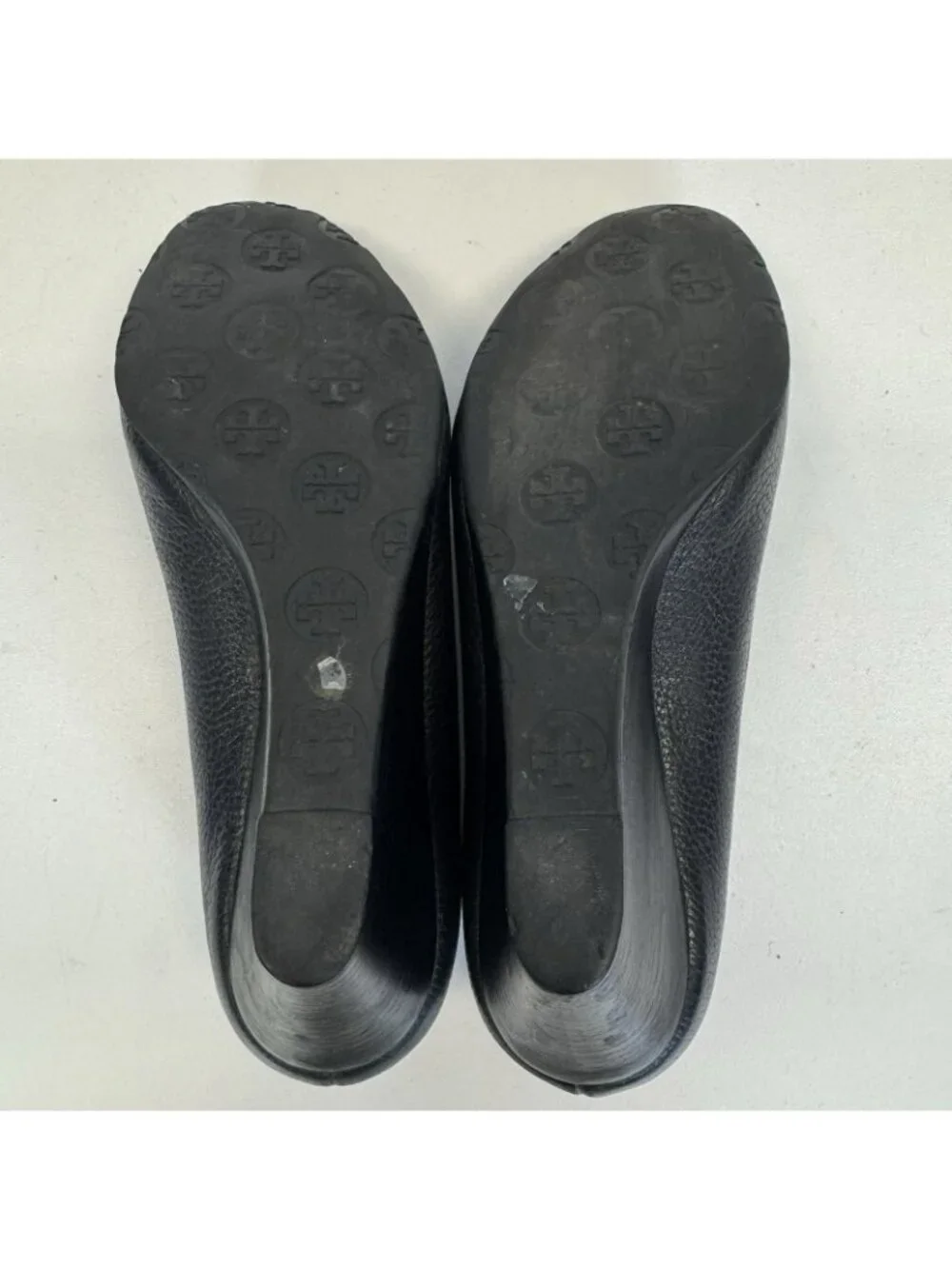 Tory Burch Sally 2 Black Leather Peep Toe Wedge Shoes Womens Size 10 Silver Logo